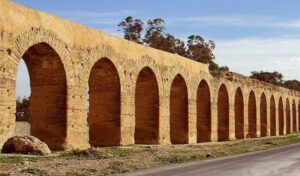 Tourisme à Ben Arous : Patrimoine et Services Modernes 14 Aqueduc-Romain-de-Zaghouan-à-Carthage-Ben-Arous-Tunisie-2-Blog-Etnafes