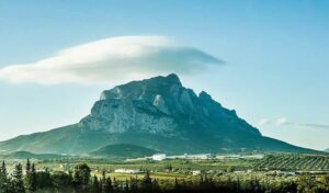 Tourisme à Ben Arous : Patrimoine et Services Modernes 18 Djebel-Ressas-Ben-Arous-Tunisie-1-Blog-Etnafes
