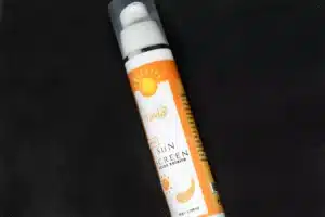 Sun-Screen-ecran-solaire-Tayla-plus-Handmzde-Tunisie-etnafes-2-655a5f12c6b9e