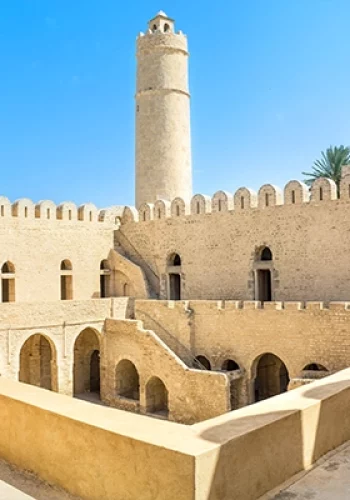 Visiter Sousse : Une Escapade Inoubliable en Tunisie 17 le_ribat_sousse_blog_etnafes